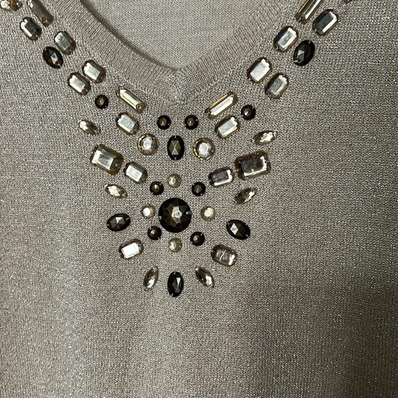 JM Collection Gold 3/4 Sleeve Beaded V-neck Sweater - size Large - Picture 10 of 10